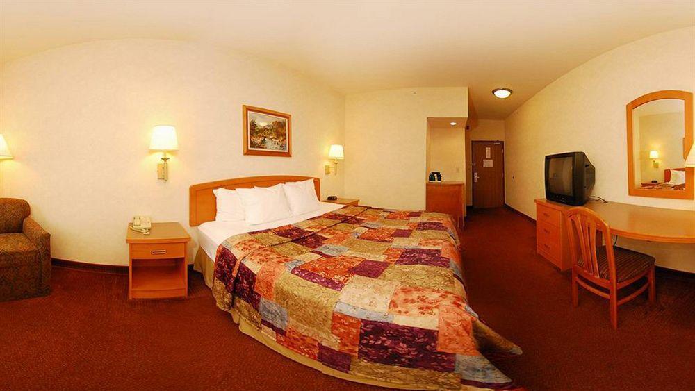 Sleep Inn & Suites Lake Of The Ozarks Camdenton Εξωτερικό φωτογραφία