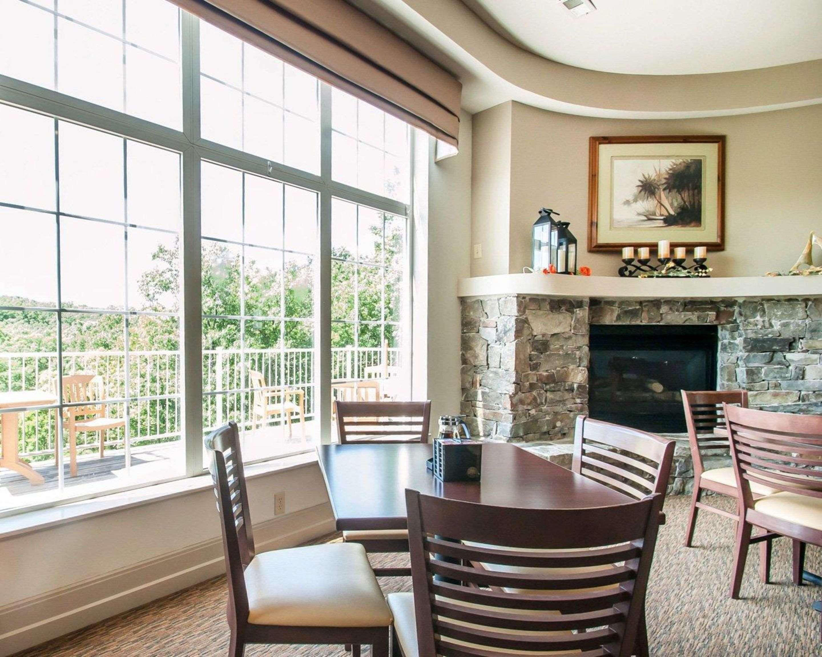 Sleep Inn & Suites Lake Of The Ozarks Camdenton Εξωτερικό φωτογραφία